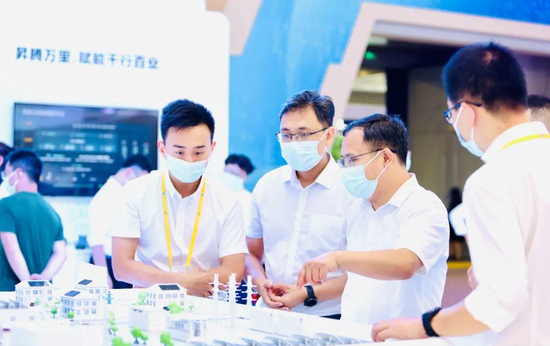 1630053784219037698.jpg 1630053784219037698.jpg