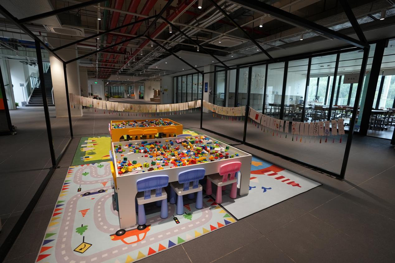 1659592035859014317.jpg 1659592035859014317.jpg