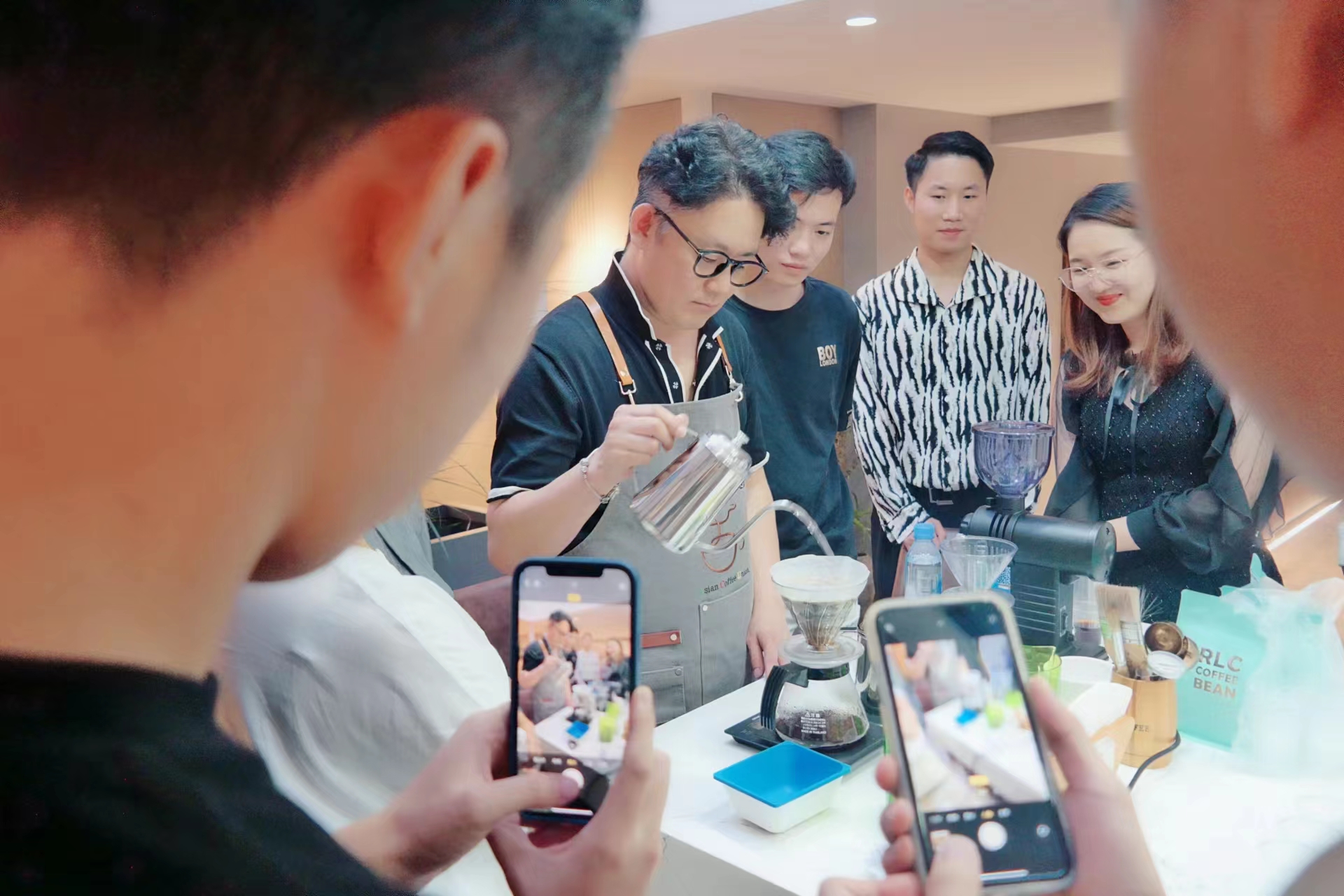 1698401295670066688.jpg 1698401295670066688.jpg