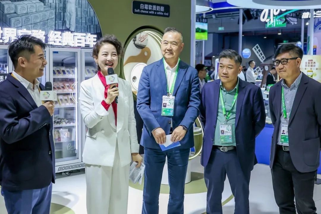 1699924983561037366.jpg 1699924983561037366.jpg