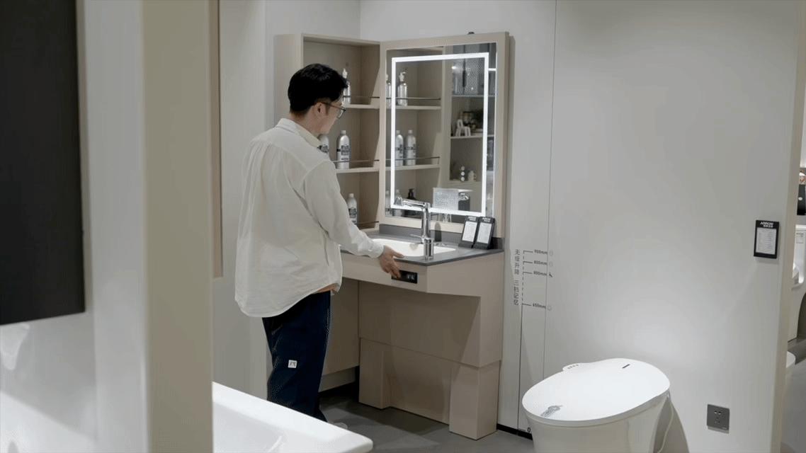 1700207178360064453.jpg 1700207178360064453.jpg