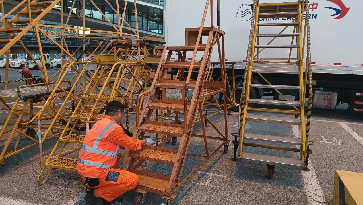 1722134603454048869.jpg 1722134603454048869.jpg