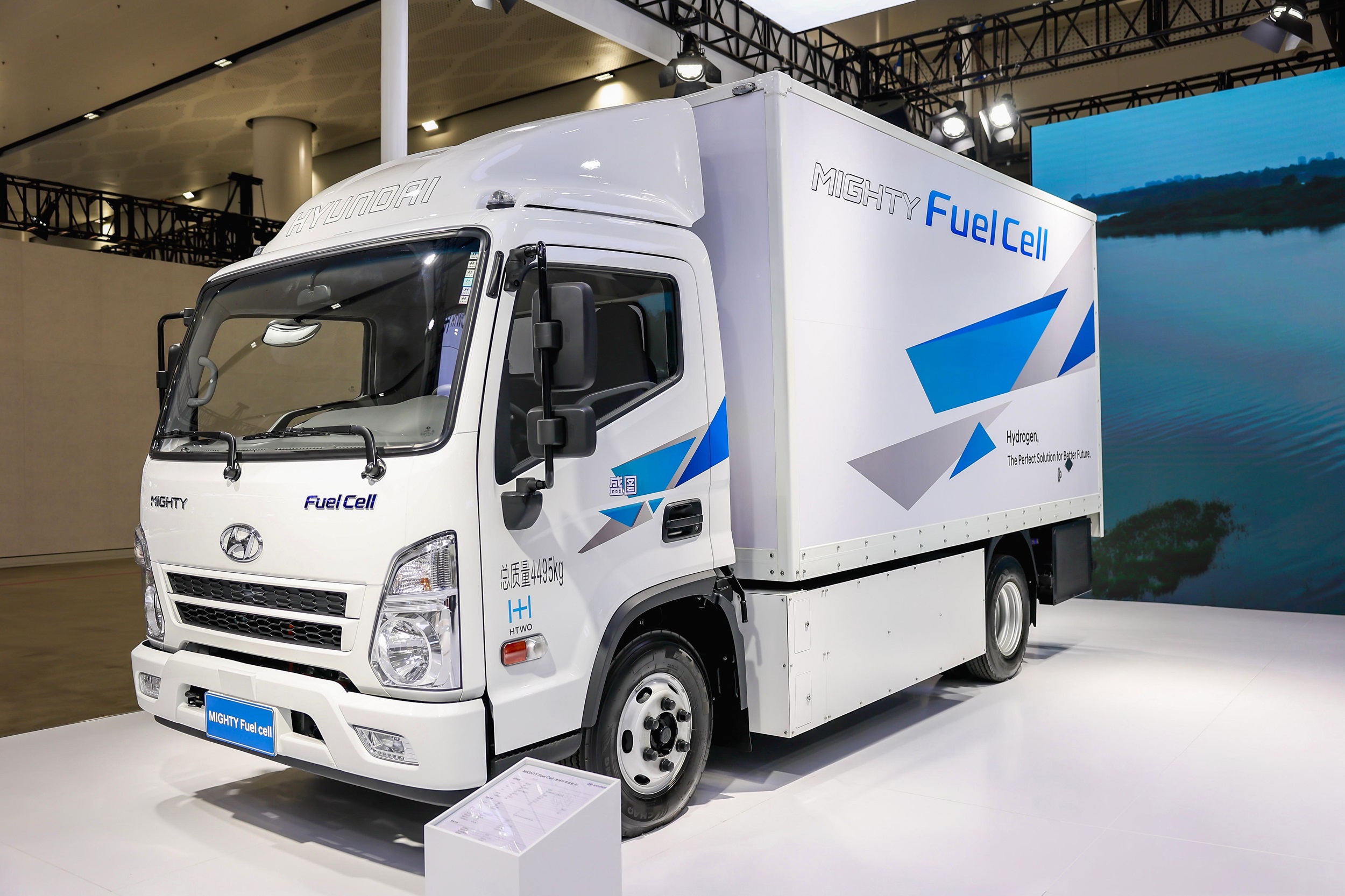 1727426784655080900.jpg 1727426784655080900.jpg