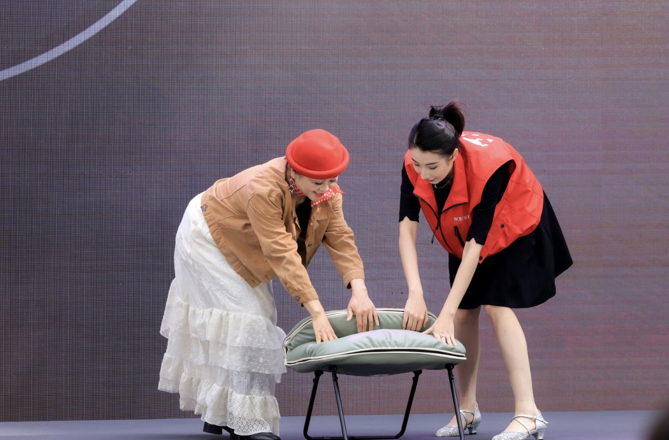 1728894142152059340.jpg 1728894142152059340.jpg